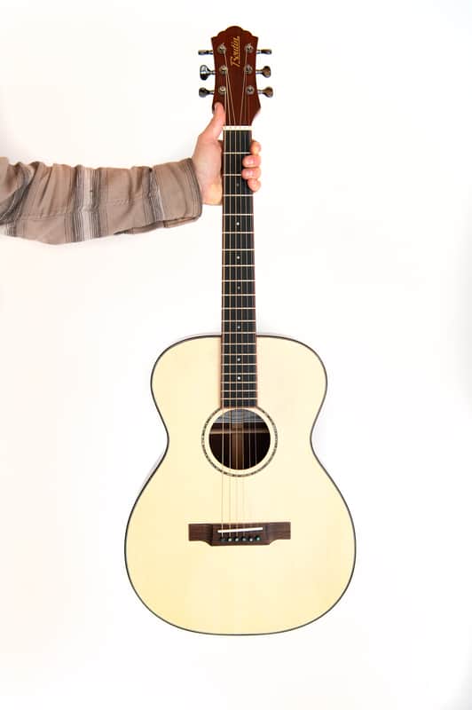 Guitare acoustique 00 Padauk de Francis Boutin